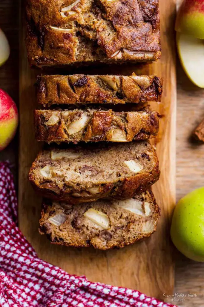  Apple Cinnamon Bread